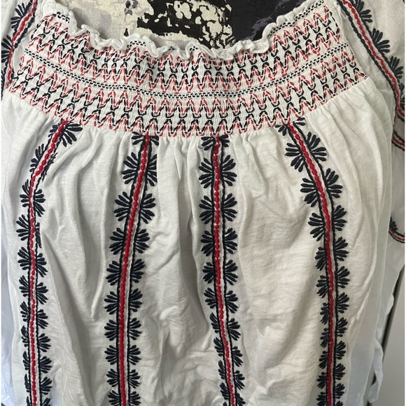 RUBY Rd Woman Smocked Flowy Top Size 1X Red White Blue 3/4 Sleeves-embroidered! - Picture 2 of 14
